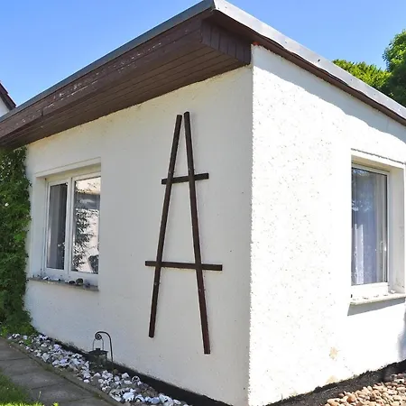 Ferienhaus Breege Rueg 1952 *